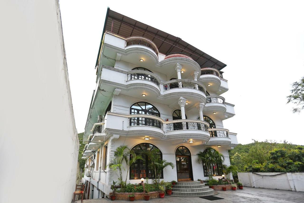 Hotel Jungle View Retreat 데라둔 외부 사진